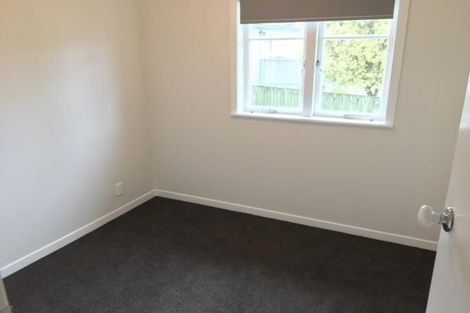 Photo of property in 16 Beaubank Road, Kelston, Auckland, 0602