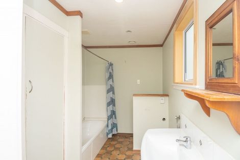 Photo of property in 20 Winter Street, Mangapapa, Gisborne, 4010