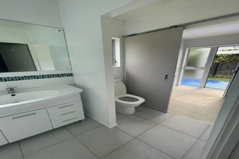 Photo of property in 27 Springtime Crescent, Stanmore Bay, Whangaparaoa, 0932