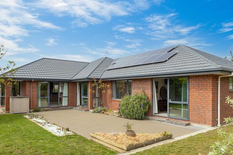 Photo of property in 25 Aston Drive, Waimairi Beach, Christchurch, 8083