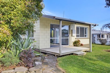 Photo of property in 71 Ngamotu Road, Spotswood, New Plymouth, 4310