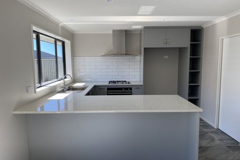 Photo of property in 9 Curtis Street, Woodend, 7610