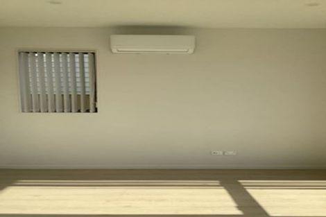 Photo of property in 24 Minhas Road, Papakura, 2110