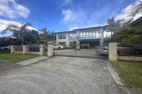 Photo of property in 26 Midhurst Avenue, Henderson, Auckland, 0612