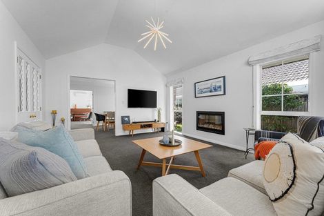 Photo of property in 4 Wentwood Place, Torbay, Auckland, 0630