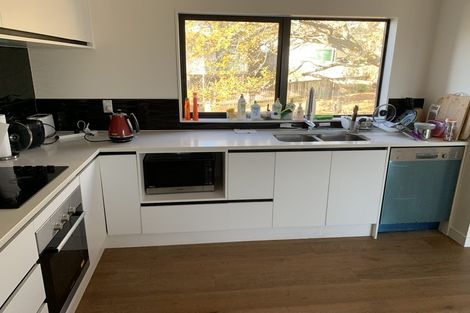 Photo of property in 8 Lilac Lane, Oteha, Auckland, 0632