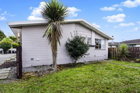 Photo of property in 1/45 Oldwood Street, Bishopdale, Christchurch, 8053
