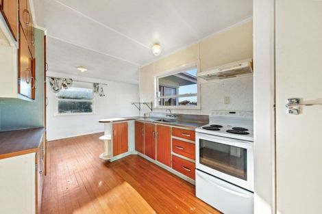 Photo of property in 22 Victoria Avenue, Waiuku, 2123