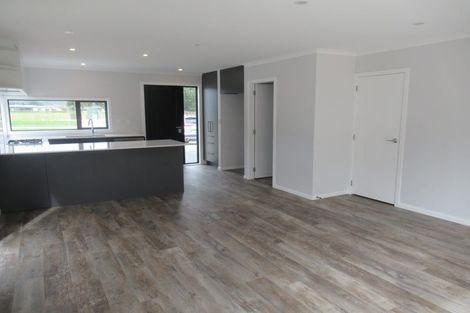 Photo of property in 28 Dahl Drive, Wallaceville, Upper Hutt, 5018