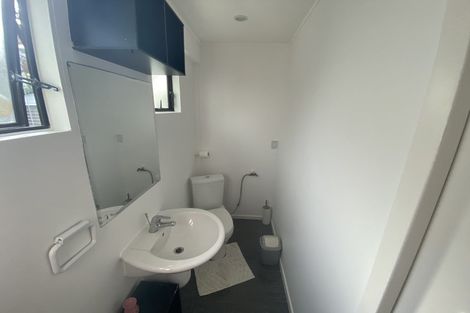 Photo of property in 32 Fairburn Road, Otahuhu, Auckland, 1062