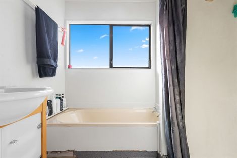 Photo of property in 11a Beech Place, Owhata, Rotorua, 3010