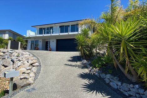 Photo of property in 18 Istana Place, Britannia Heights, Nelson, 7010