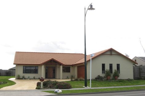 Photo of property in 35 Russell Robertson Drive, Havelock North, 4130