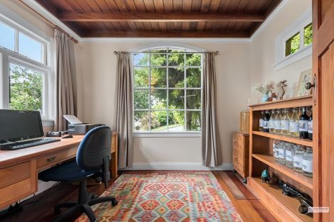 Photo of property in 18 Woodvale Grove, Fairfield, Lower Hutt, 5011