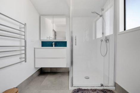 Photo of property in 64 Rhinevale Close, Henderson, Auckland, 0612