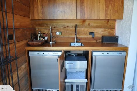 Photo of property in 2 Berkshire Street, Arrowtown, 9302