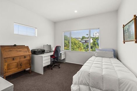 Photo of property in 132 Priestley Terrace, Bluff Hill, Napier, 4110