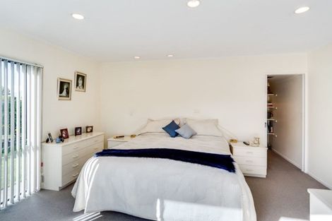 Photo of property in 4 Regent Way, Taradale, Napier, 4112