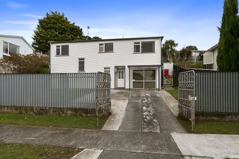 Photo of property in 31 Beaumaris Crescent, Ascot Park, Porirua, 5024