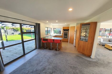 Photo of property in 129 Walter Strevens Drive, Conifer Grove, Takanini, 2112