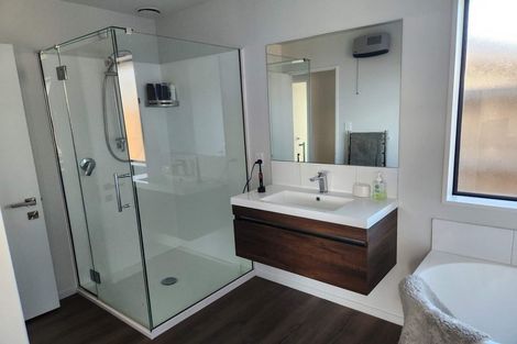 Photo of property in 10 Kotua Street, Woodend, 7610