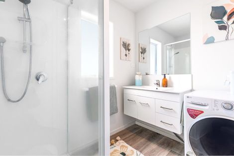 Photo of property in 11 Kamahi Crescent, Papamoa Beach, Papamoa, 3118