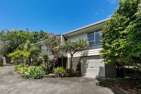 Photo of property in 6 Glastron Place, Bayview, Auckland, 0629