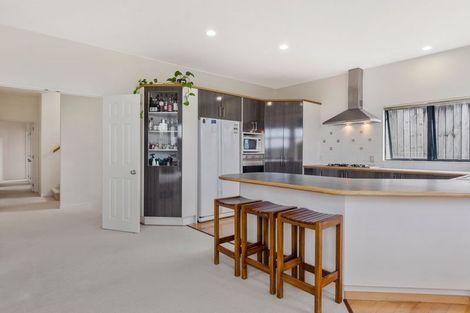 Photo of property in 28 St Clair Place, Browns Bay, Auckland, 0630