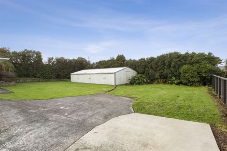 Photo of property in 17 Cooke Farm Grove, Waiwhakaiho, New Plymouth, 4312