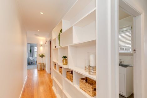 Photo of property in 10 Torquay Place, Bryndwr, Christchurch, 8053