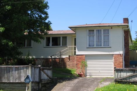Photo of property in 31 Dundale Avenue, Blockhouse Bay, Auckland, 0600