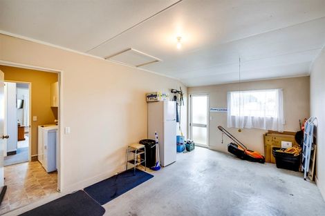 Photo of property in 2/2 Anzac Avenue, Onekawa, Napier, 4110