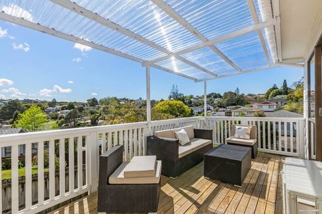 Photo of property in 72 Powrie Street, Glenfield, Auckland, 0629