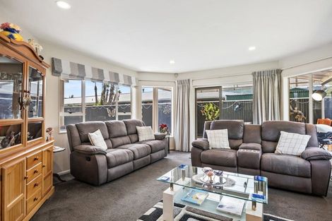 Photo of property in 18a Ebdentown Street, Ebdentown, Upper Hutt, 5018