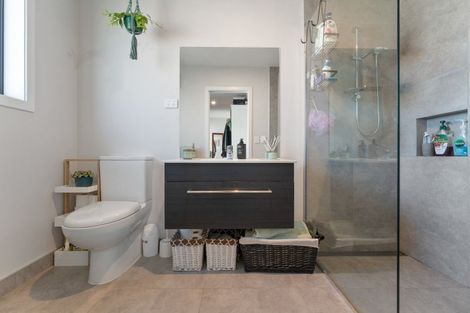 Photo of property in 32 Kayforce Road, Ocean View, Dunedin, 9035