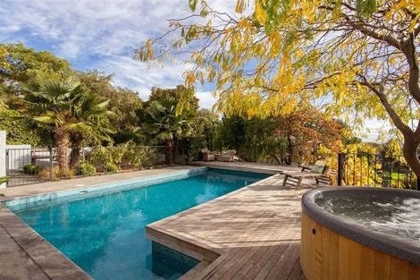 Photo of property in 16 Huntsbury Avenue, Huntsbury, Christchurch, 8022