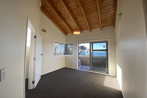 Photo of property in 33 Whale Cove, Stanmore Bay, Whangaparaoa, 0932