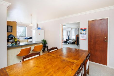 Photo of property in 12a Signal Street, Marton, 4710