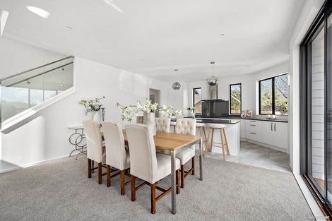 Photo of property in 20a Parramatta Place, Botany Downs, Auckland, 2010