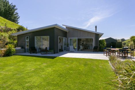 Photo of property in 550 Whangamata Road, Kinloch, Taupo, 3377