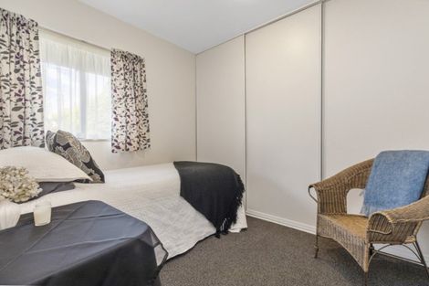 Photo of property in 1/121 Godley Road, Green Bay, Auckland, 0604