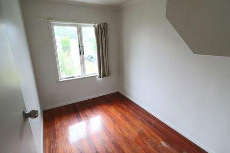 Photo of property in 12 Ellis Avenue, Mount Roskill, Auckland, 1041