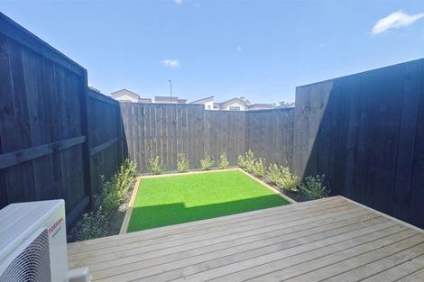 Photo of property in 47 Kiato Lane, Flat Bush, Auckland, 2019