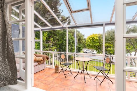 Photo of property in 39 Sunrise Boulevard, Tawa, Wellington, 5028