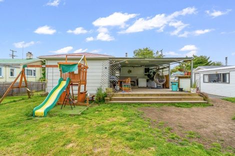 Photo of property in 37 Queen Street, Otautau, 9610