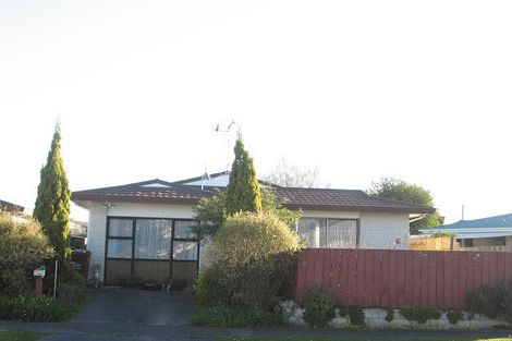 Photo of property in 1b Lowestoft Place, West End, Palmerston North, 4412