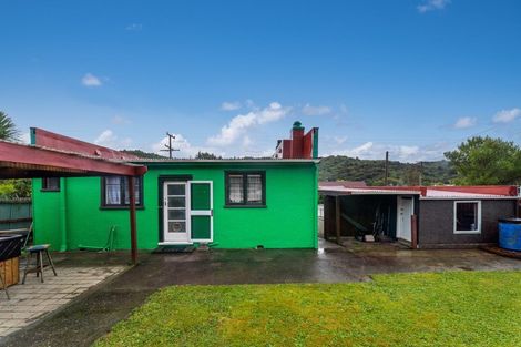 Photo of property in 122 Waikawa Road, Picton, 7220