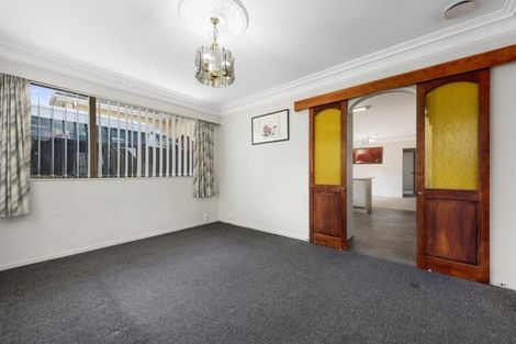 Photo of property in 14 King Charles Drive, Kingsley Heights, Upper Hutt, 5018