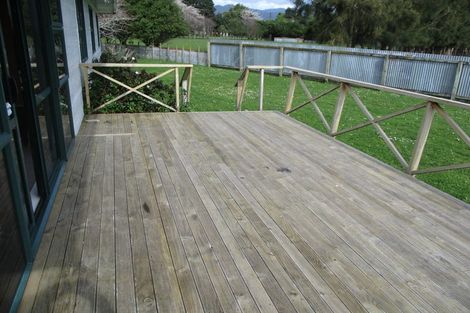 Photo of property in 312 Arapaepae Road South, Levin, 5571