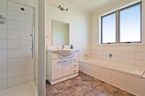 Photo of property in 85a Napier Road, Havelock North, 4130